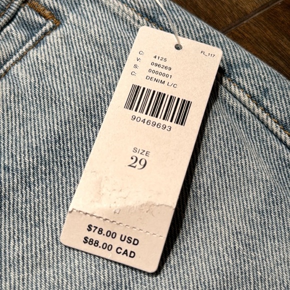 NWT Pilcro Pitched Micro Denim Shorts - Picture 5 of 16